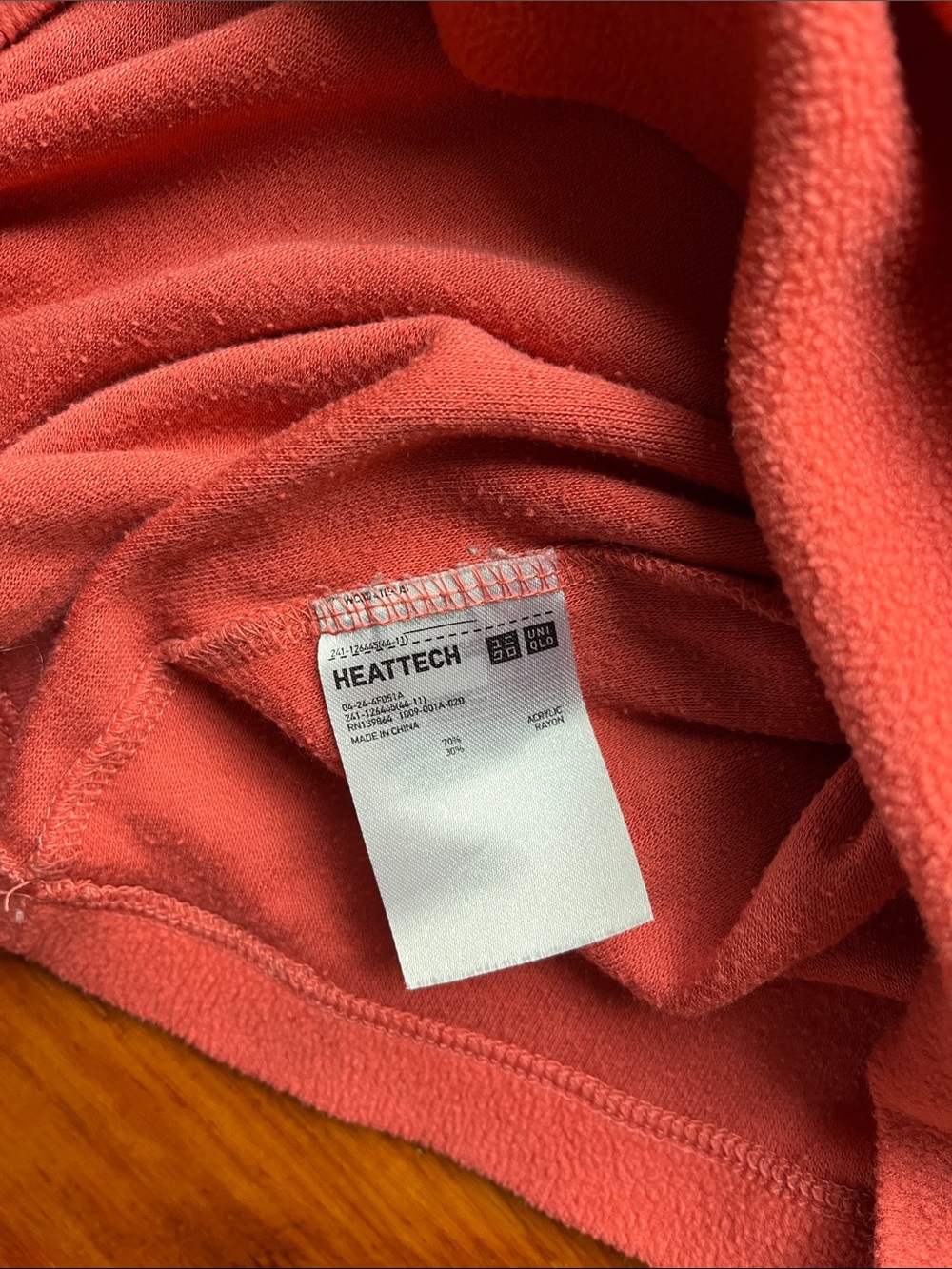 Uniqlo Heattech Fleece Turtleneck - Picture 5 of 5